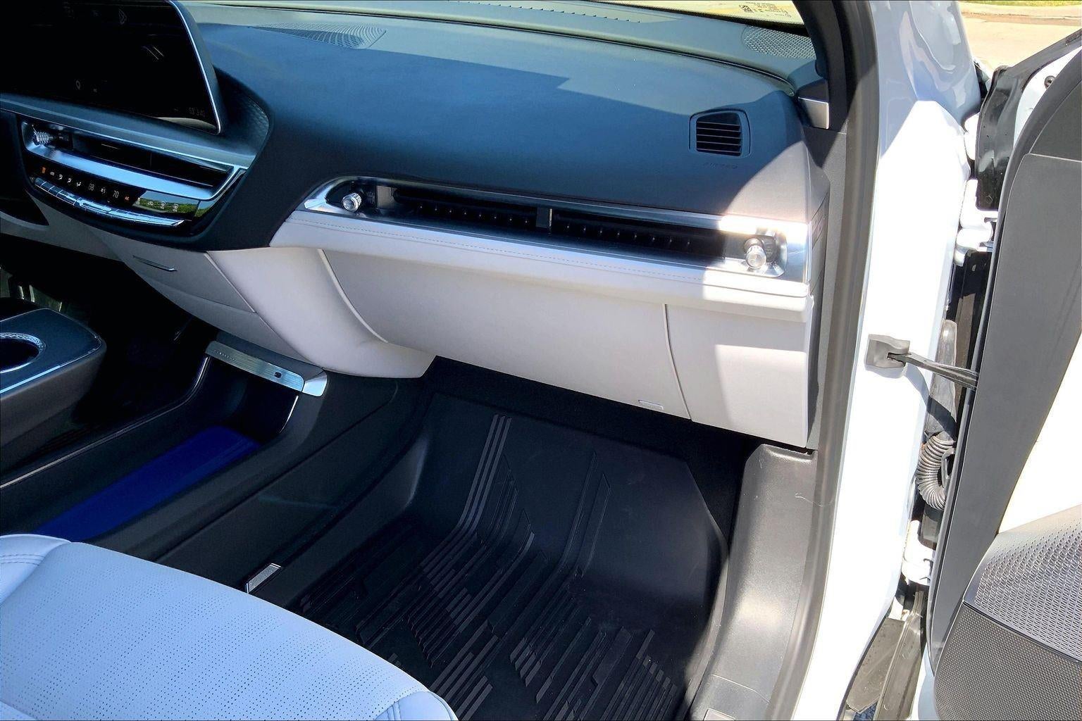 2026 Cadillac LYRIQ Premium Luxury