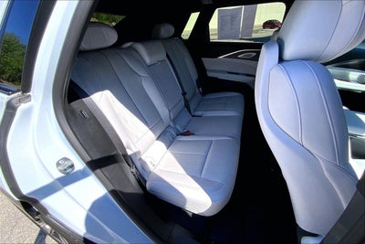 2026 Cadillac LYRIQ Premium Luxury