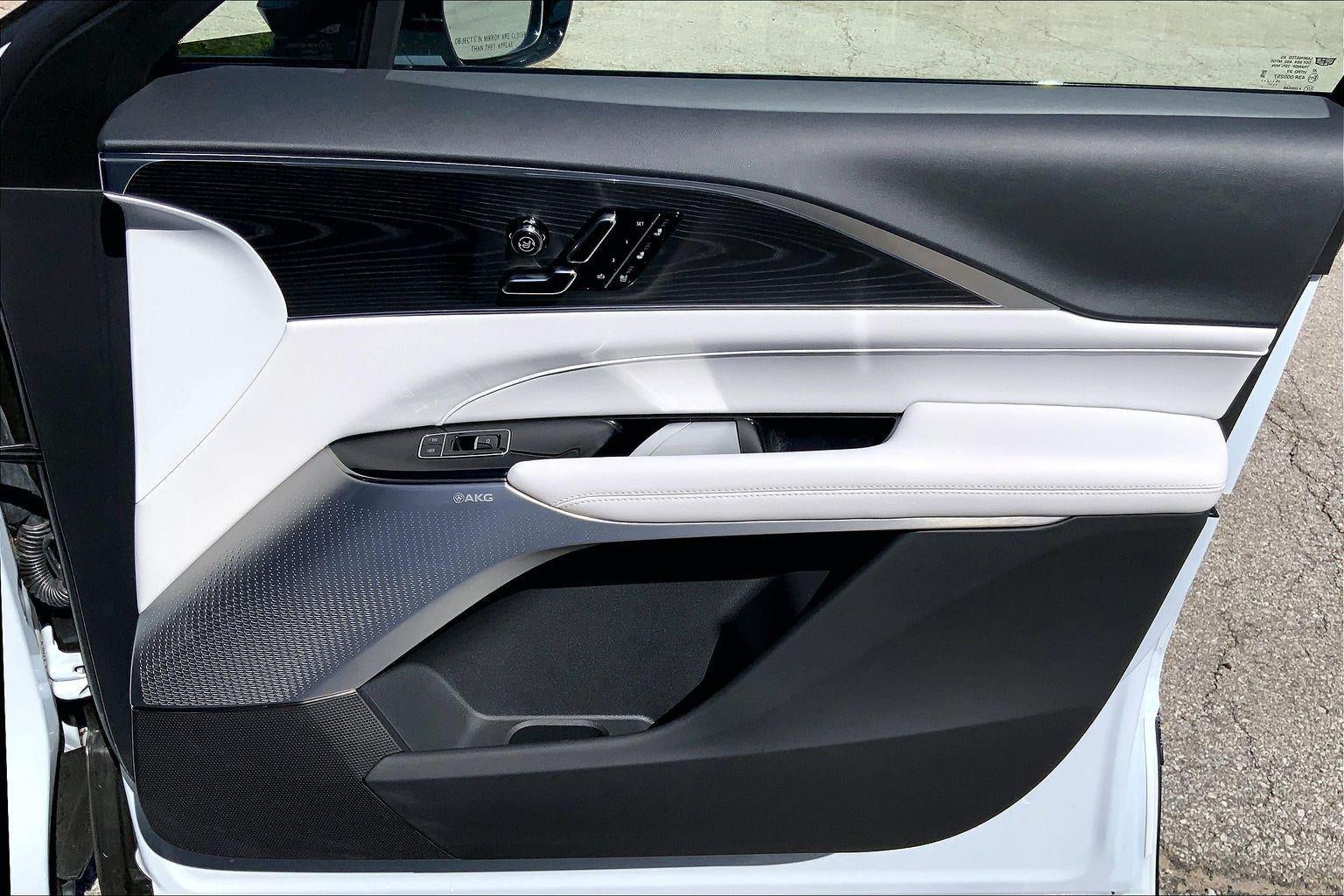 2026 Cadillac LYRIQ Premium Luxury