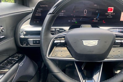2025 Cadillac LYRIQ Luxury 3