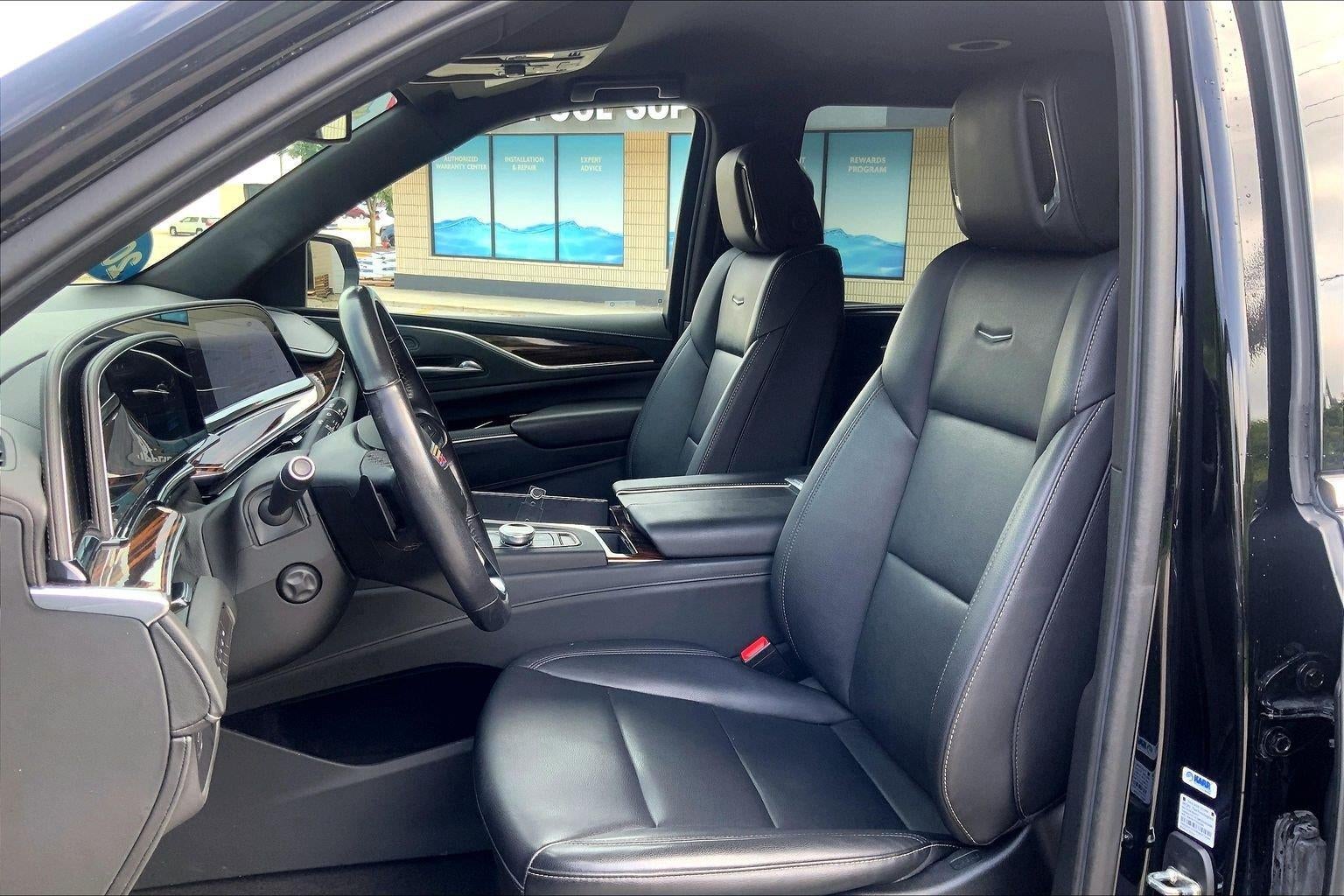 2022 Cadillac Escalade Luxury
