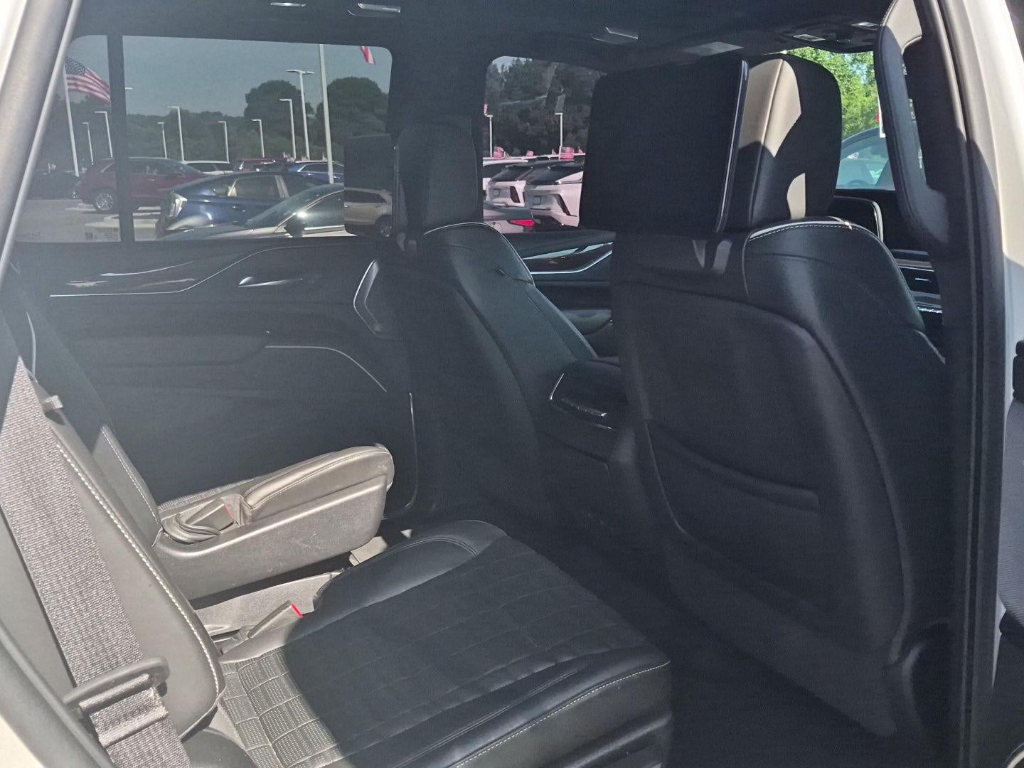2022 Cadillac Escalade Premium Luxury Platinum