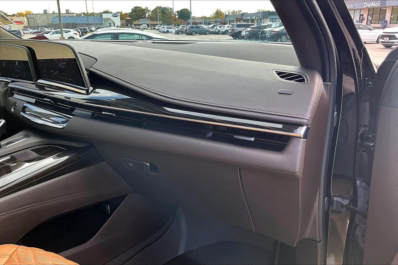 2024 Cadillac Escalade ESV Sport