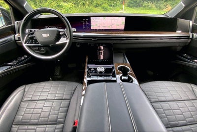 2025 Cadillac Escalade Sport Platinum