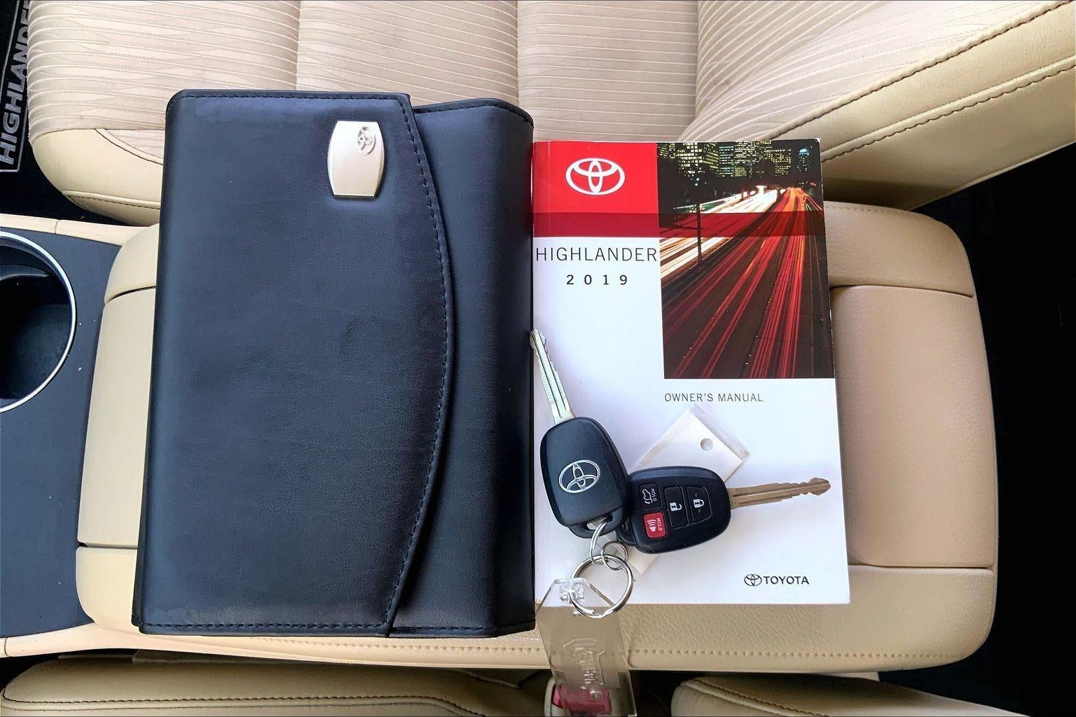 2019 Toyota Highlander LE