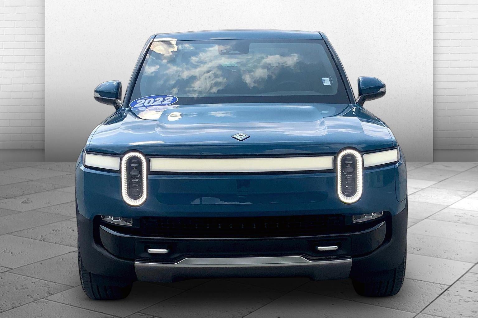 2022 RIVIAN R1T Adventure Package
