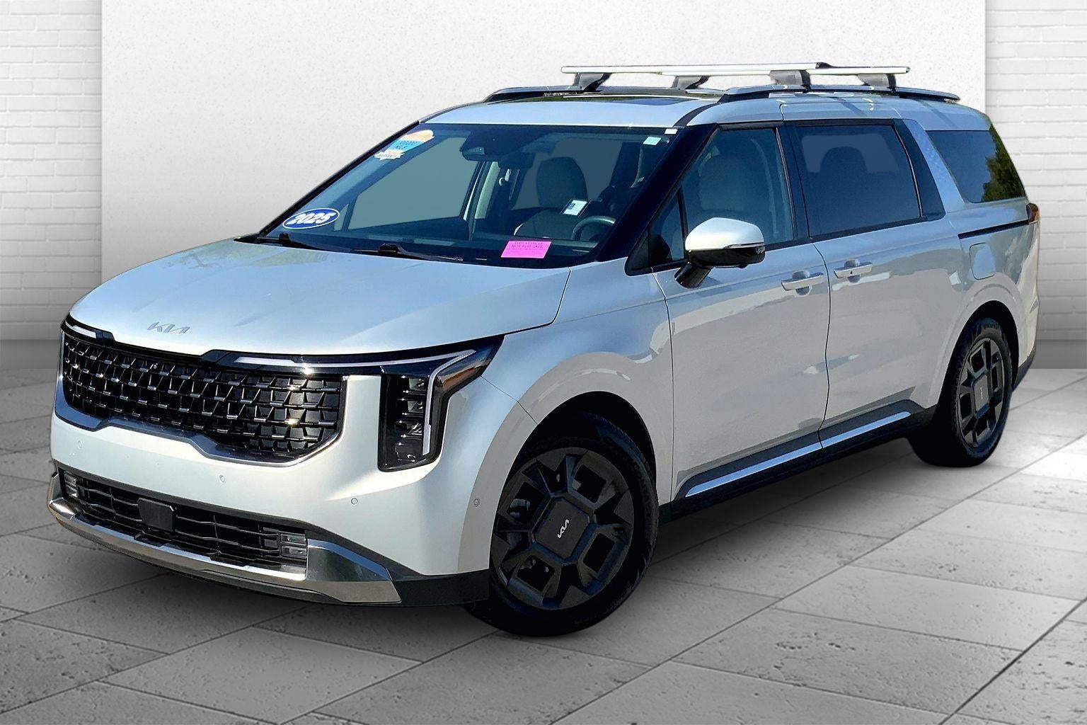 2025 Kia Carnival SX