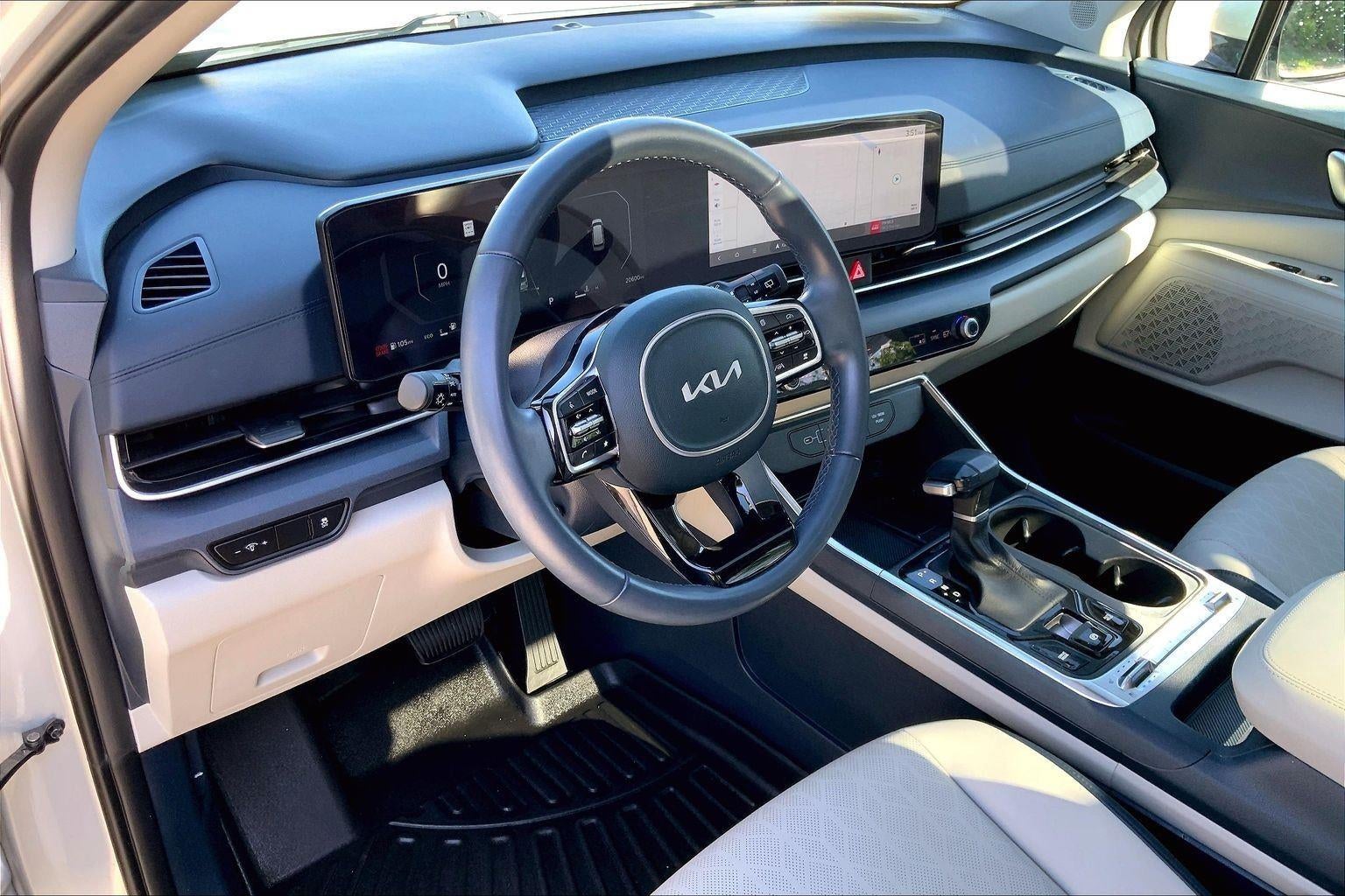 2025 Kia Carnival SX