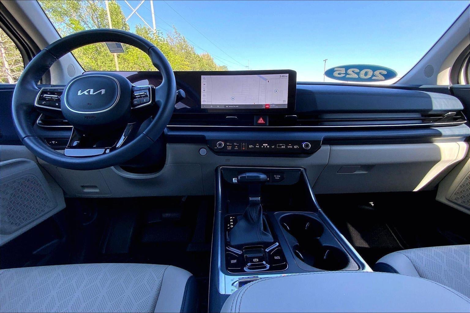 2025 Kia Carnival SX