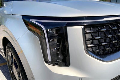 2025 Kia Carnival SX