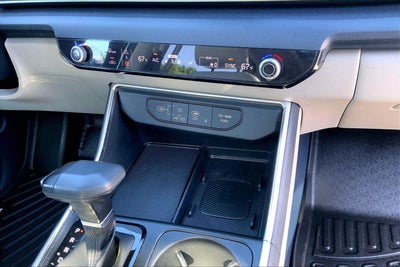 2025 Kia Carnival SX