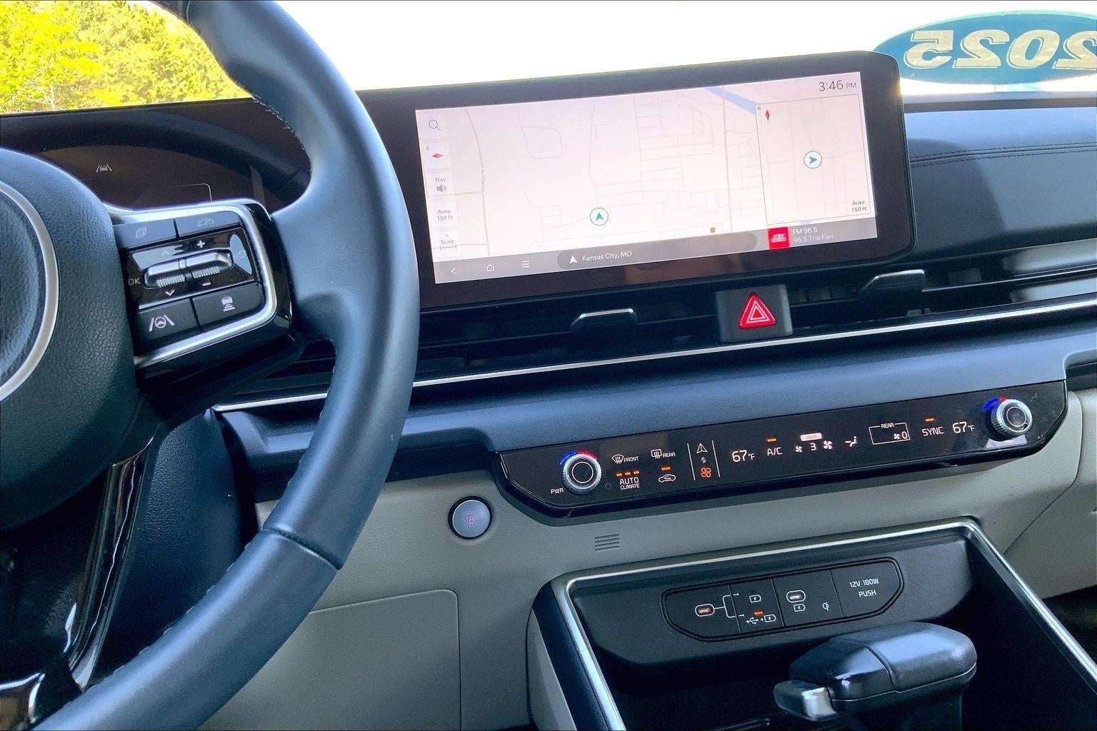2025 Kia Carnival SX