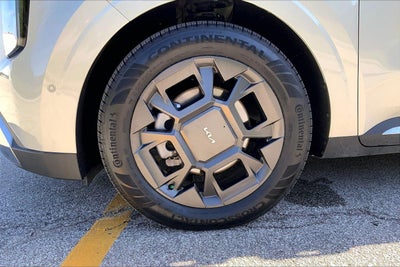 2025 Kia Carnival SX