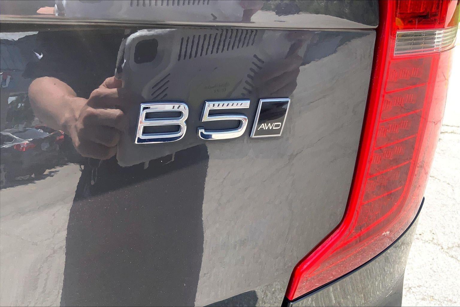 2024 Volvo XC90 Plus Bright Theme