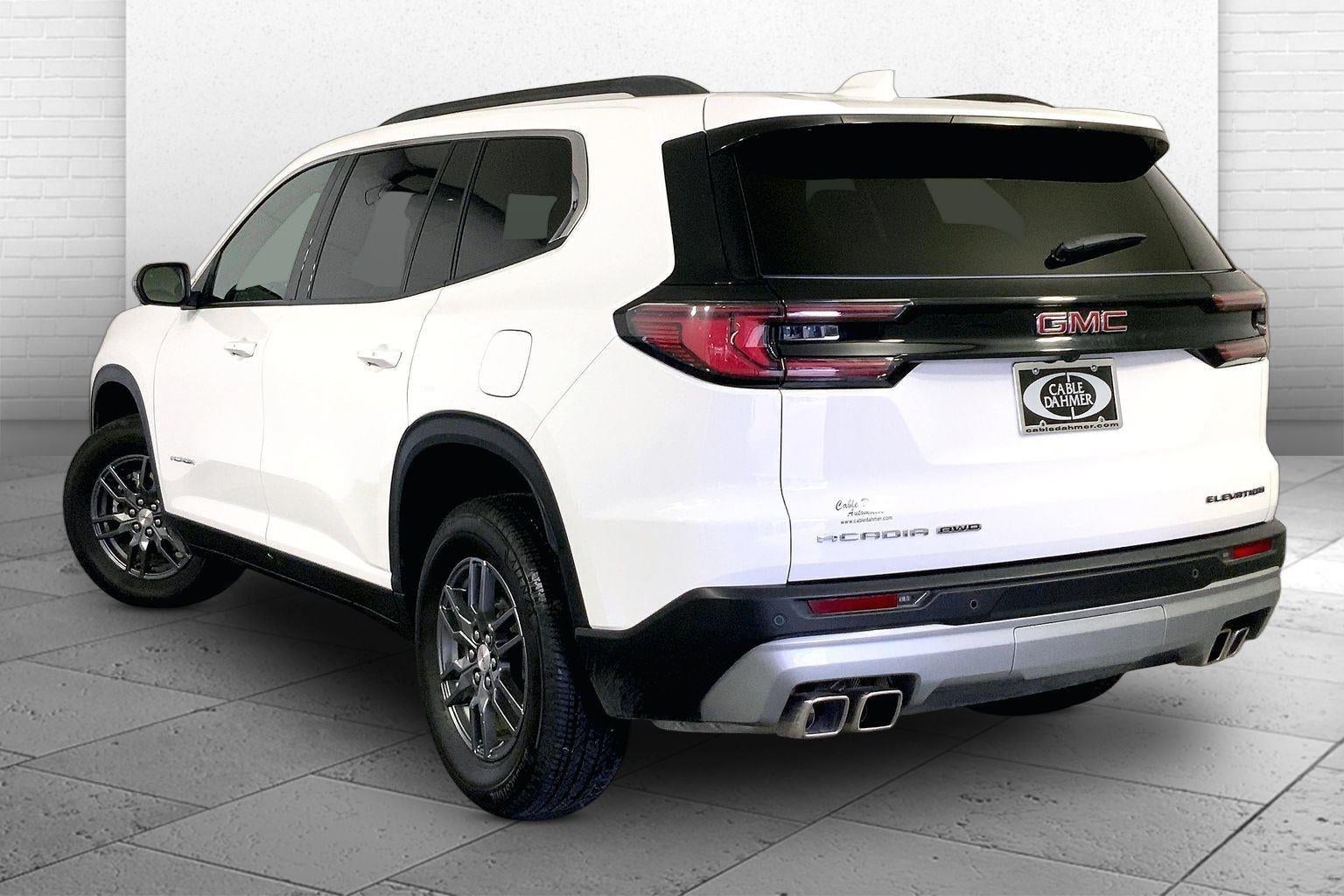 2025 GMC Acadia Elevation