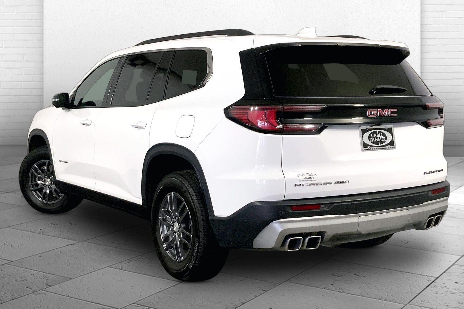 2025 GMC Acadia Elevation