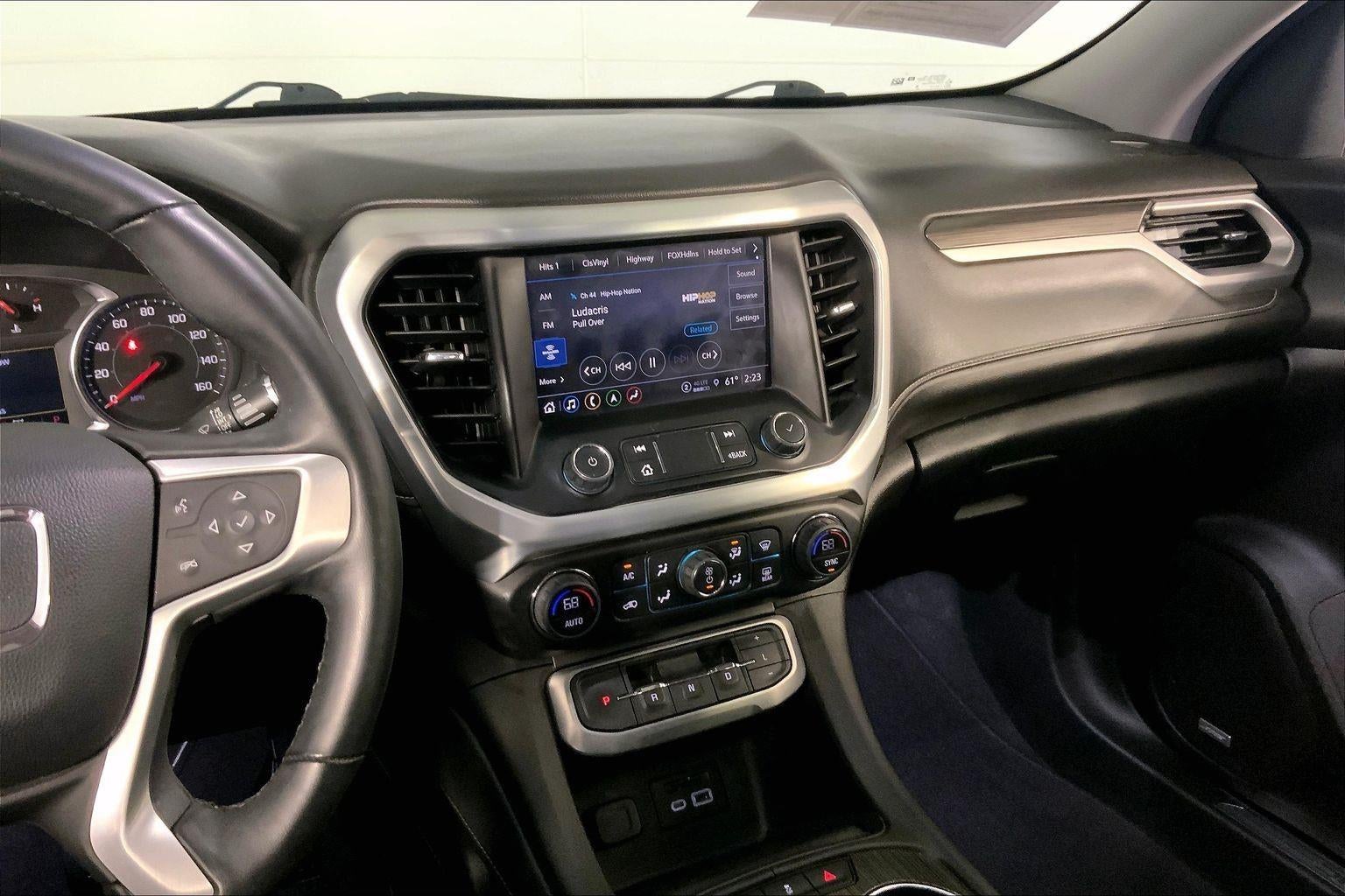 2023 GMC Acadia SLT