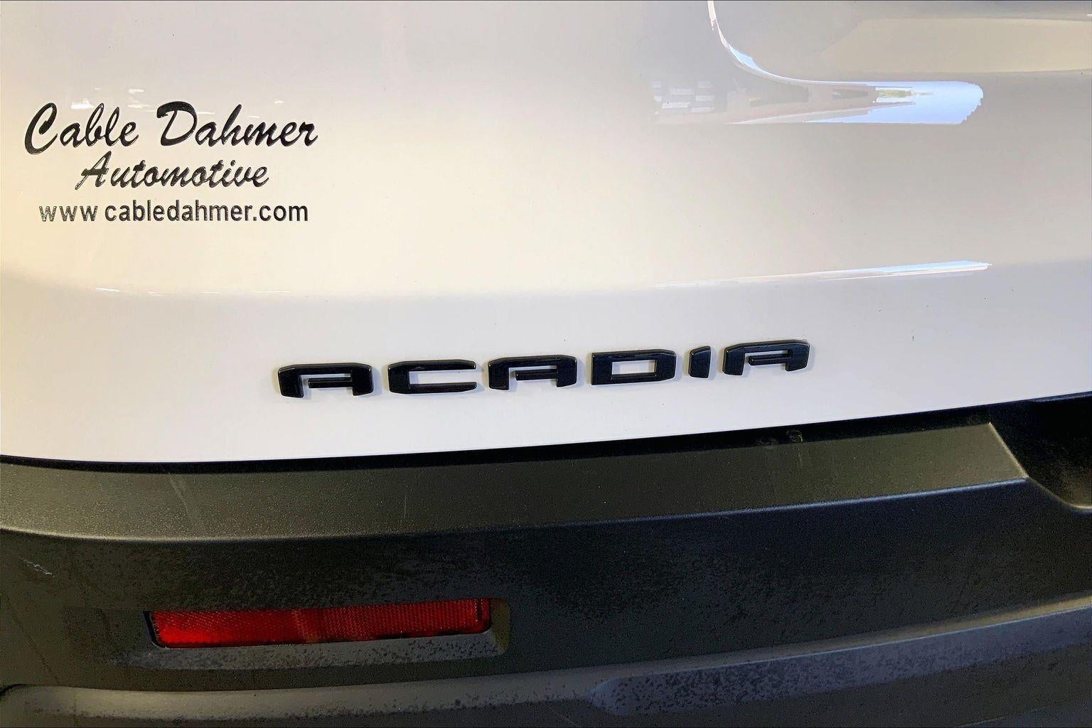 2023 GMC Acadia SLT