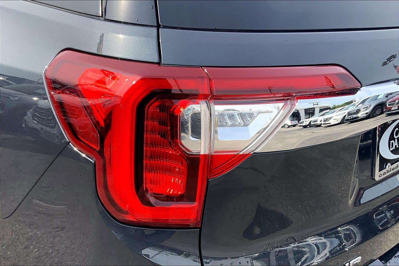 2023 GMC Acadia Denali