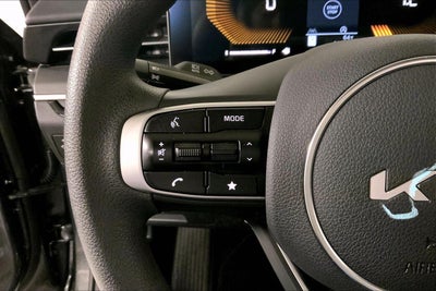 2025 Kia K5 LXS