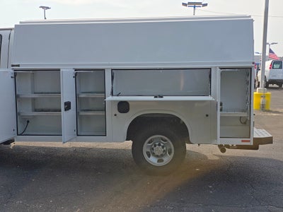 2025 Chevrolet Express Cutaway 3500 1WT