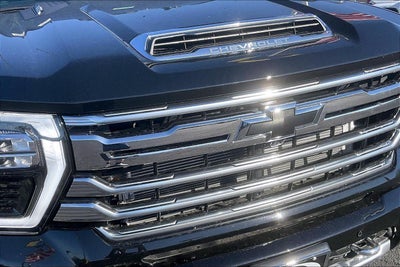 2026 Chevrolet Silverado 3500 HD High Country DRW