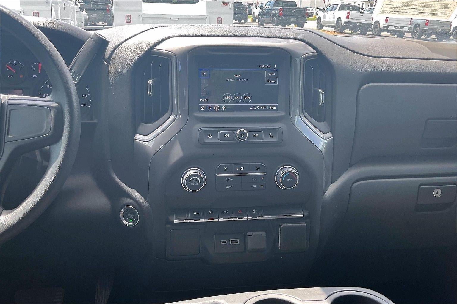 2025 Chevrolet Silverado 1500 Custom