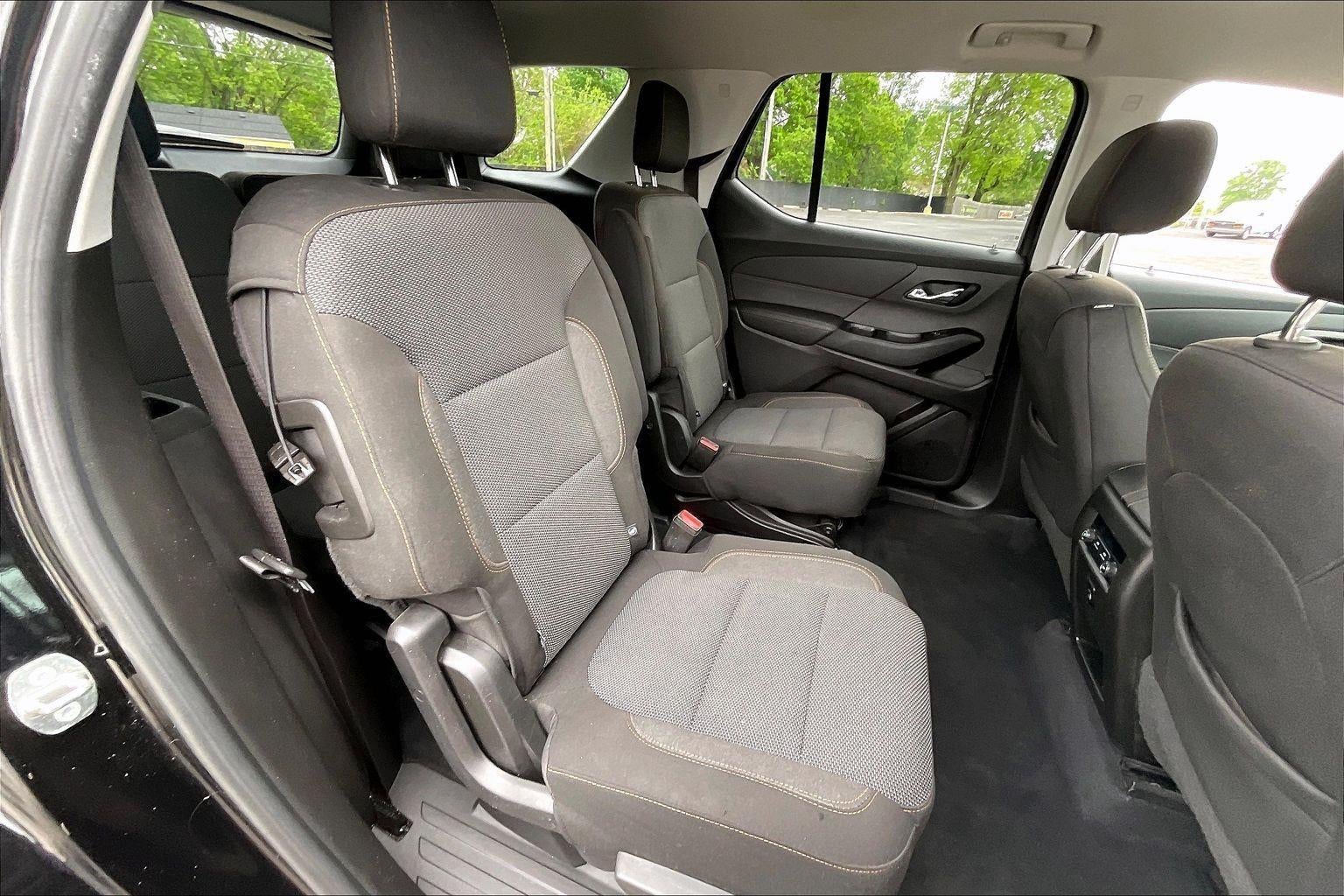 2018 Chevrolet Traverse LT Cloth