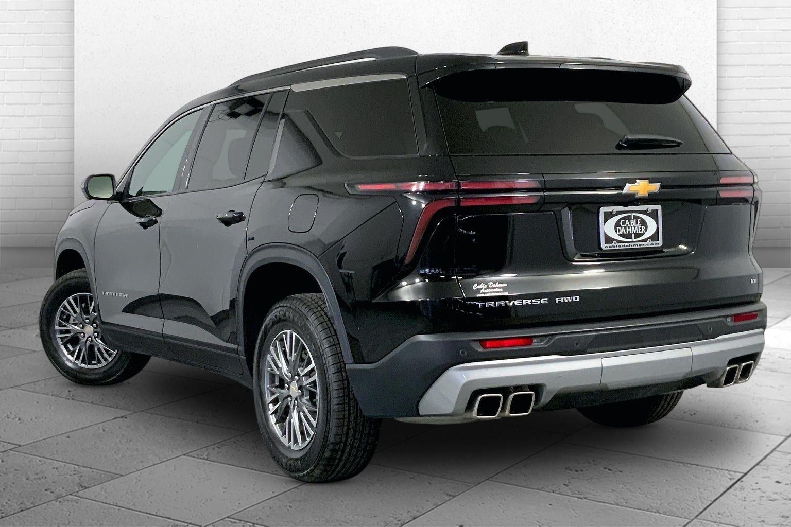 2024 Chevrolet Traverse LT