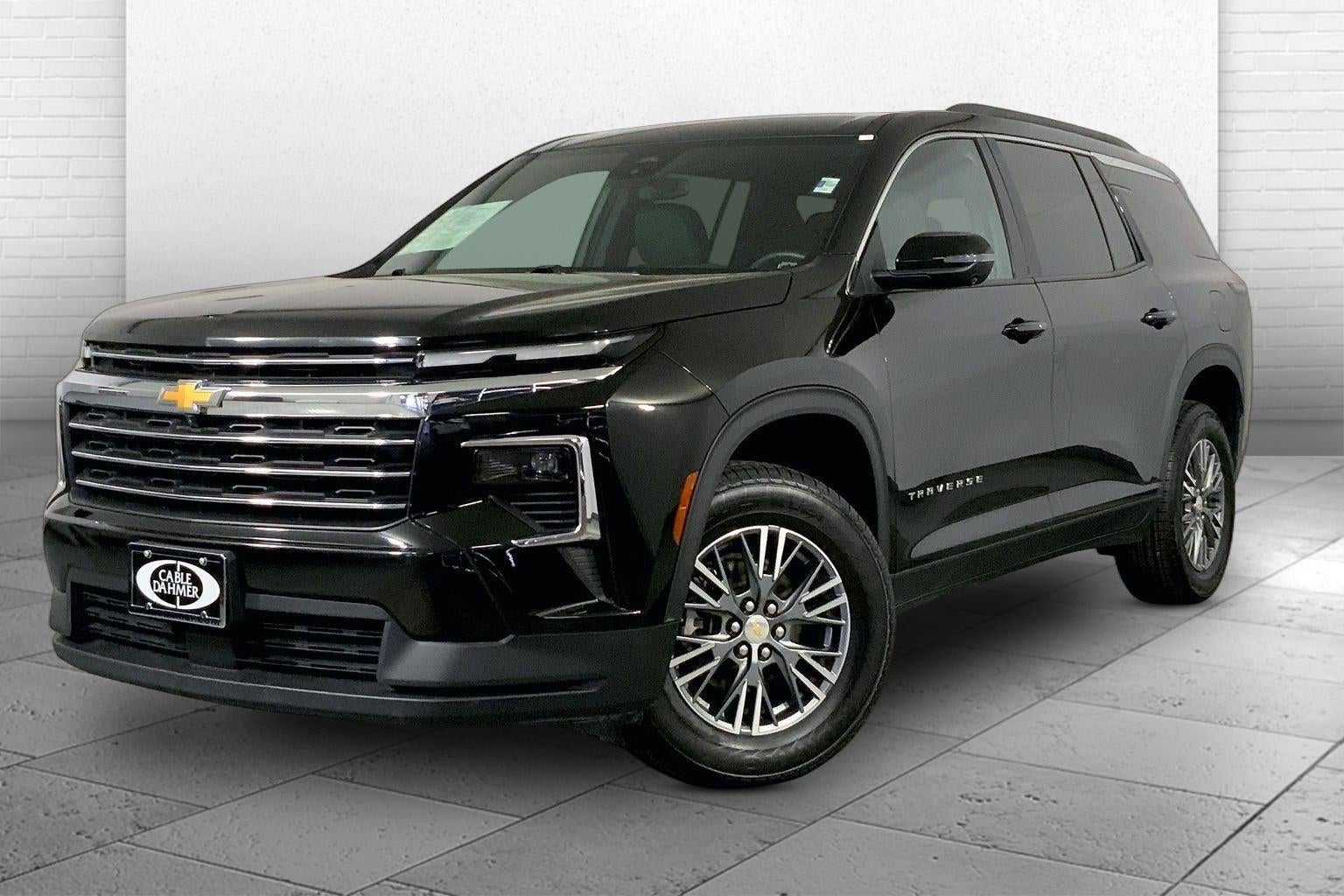 2024 Chevrolet Traverse LT