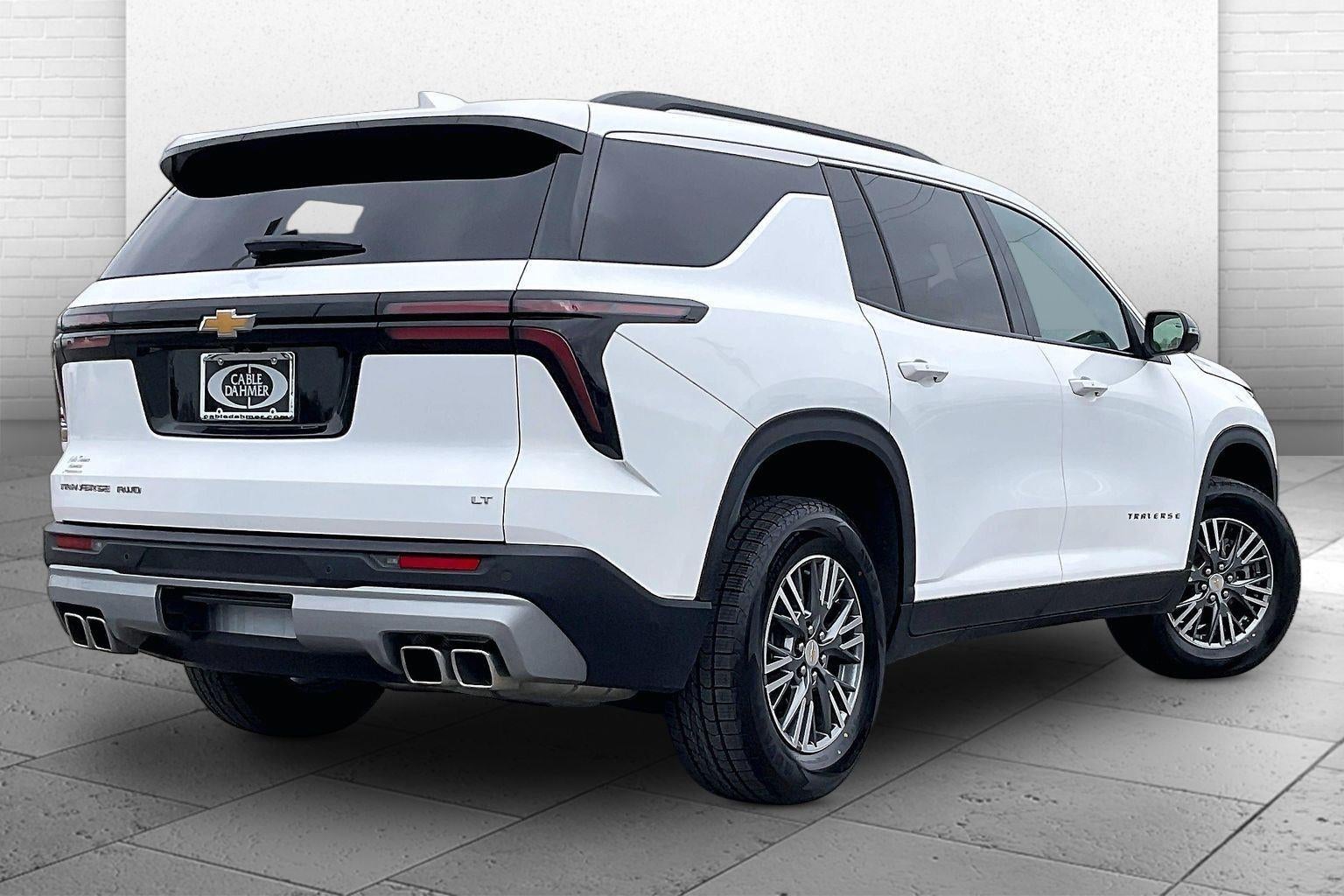 2024 Chevrolet Traverse LT