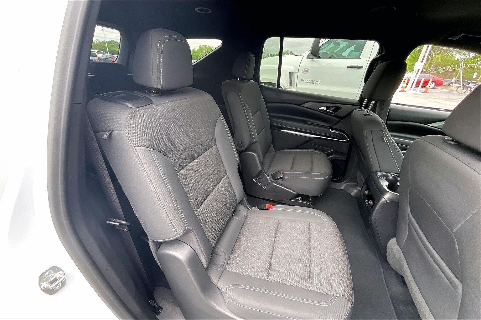 2024 Chevrolet Traverse LT