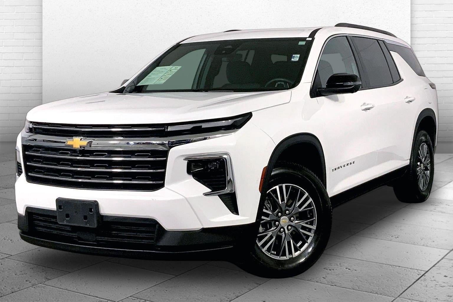2024 Chevrolet Traverse LT
