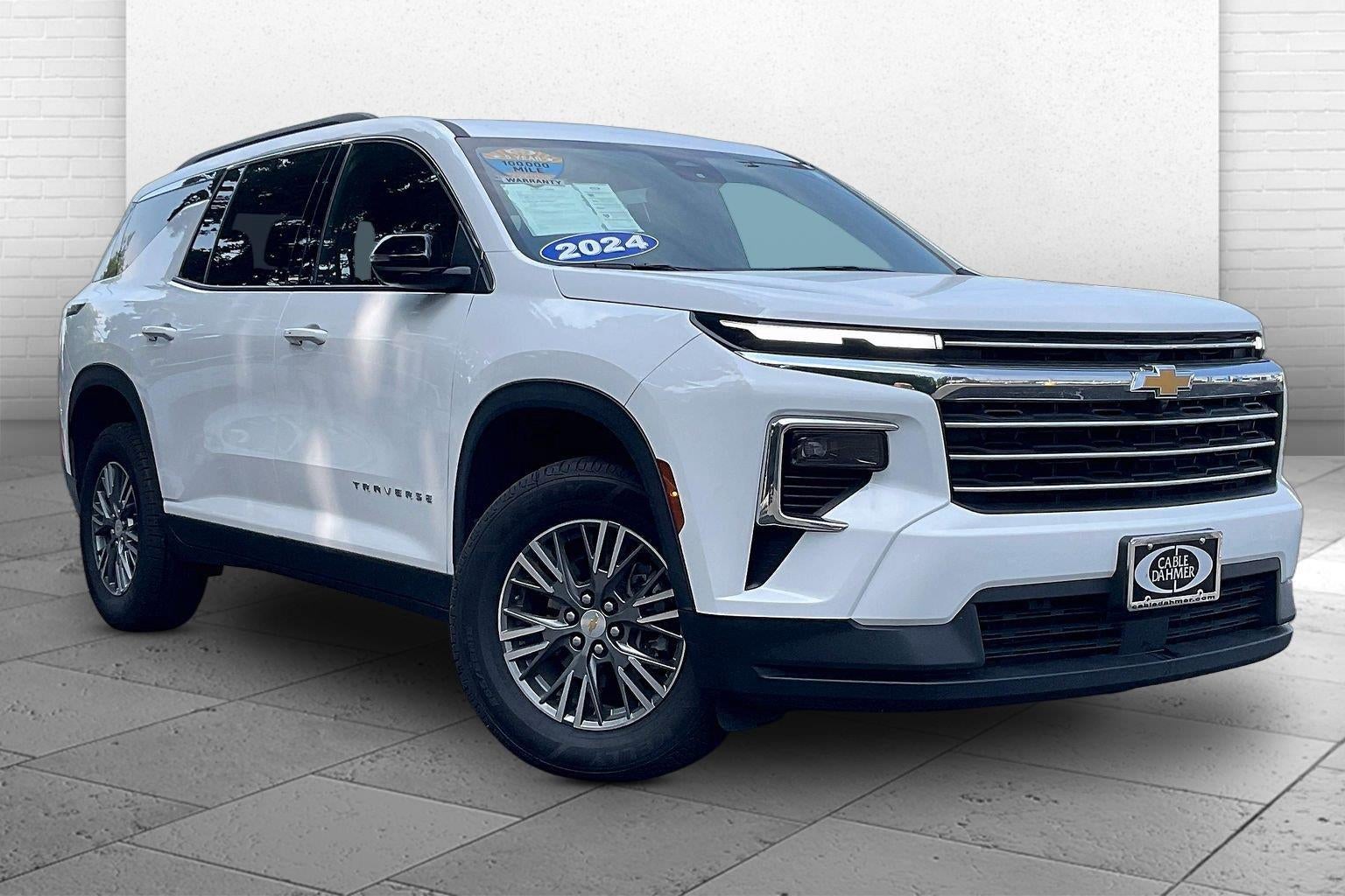 2024 Chevrolet Traverse LT