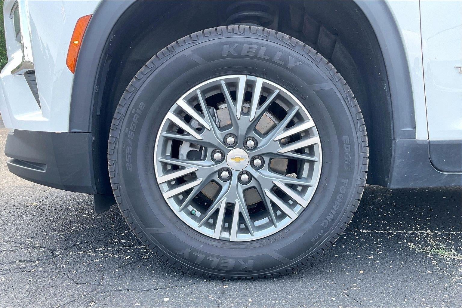 2024 Chevrolet Traverse LT