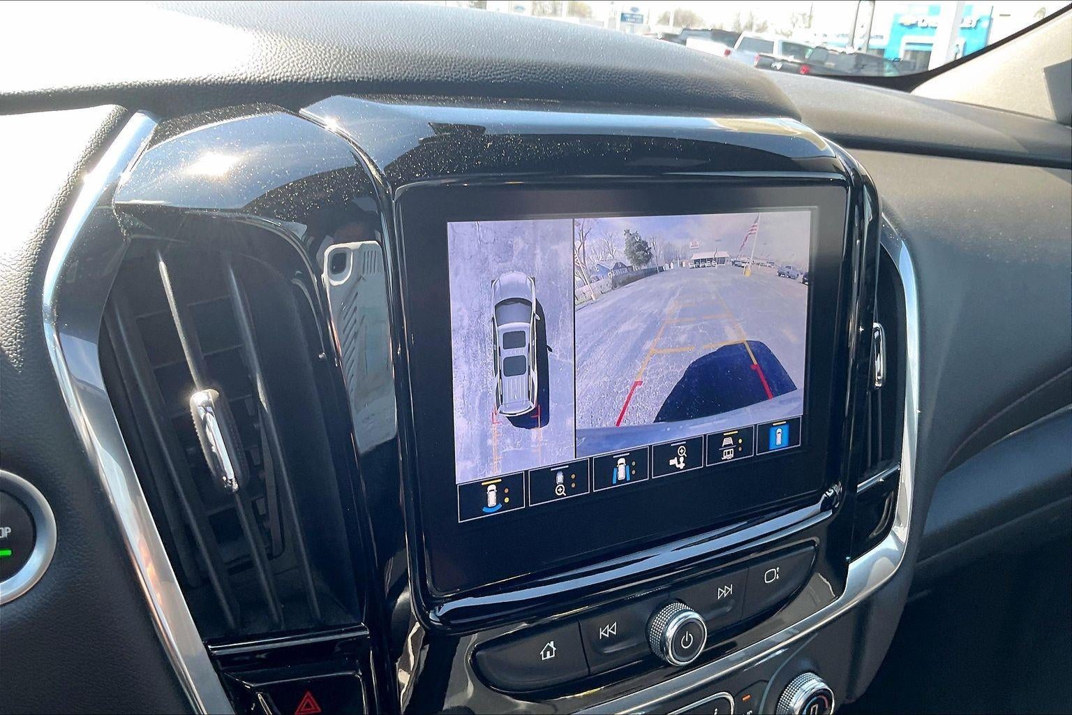 2023 Chevrolet Traverse RS