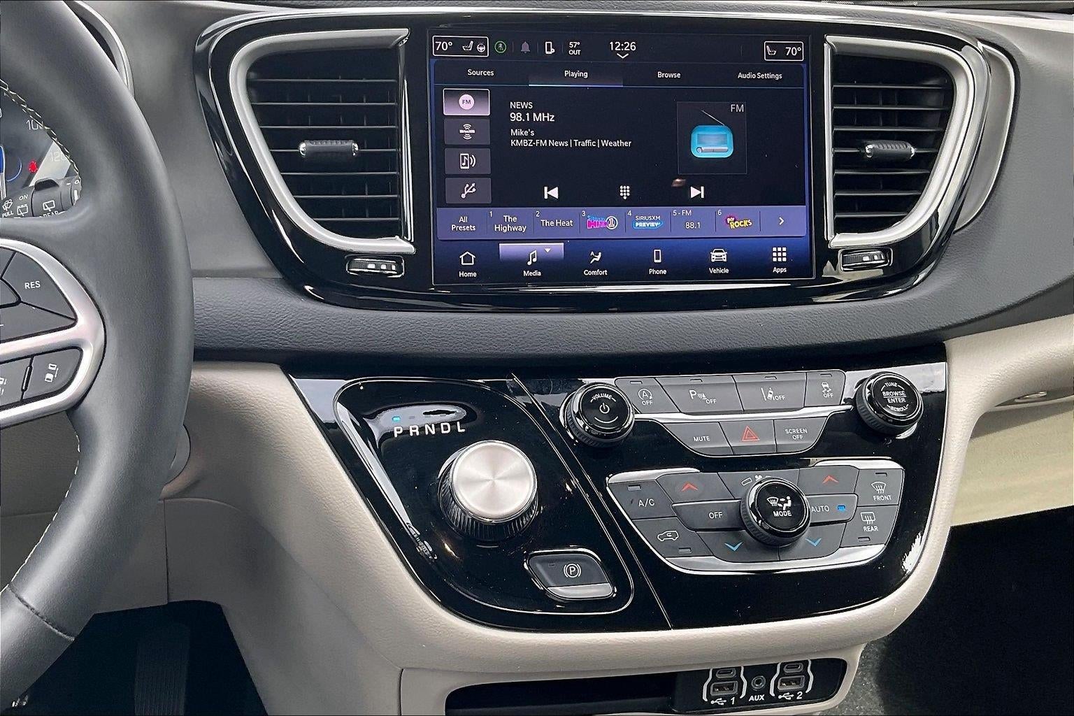 2024 Chrysler Pacifica Touring L