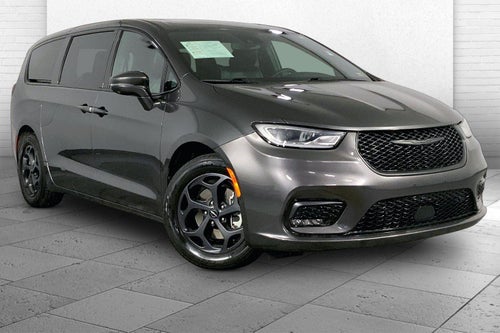 2022 Chrysler Pacifica Hybrid Limited