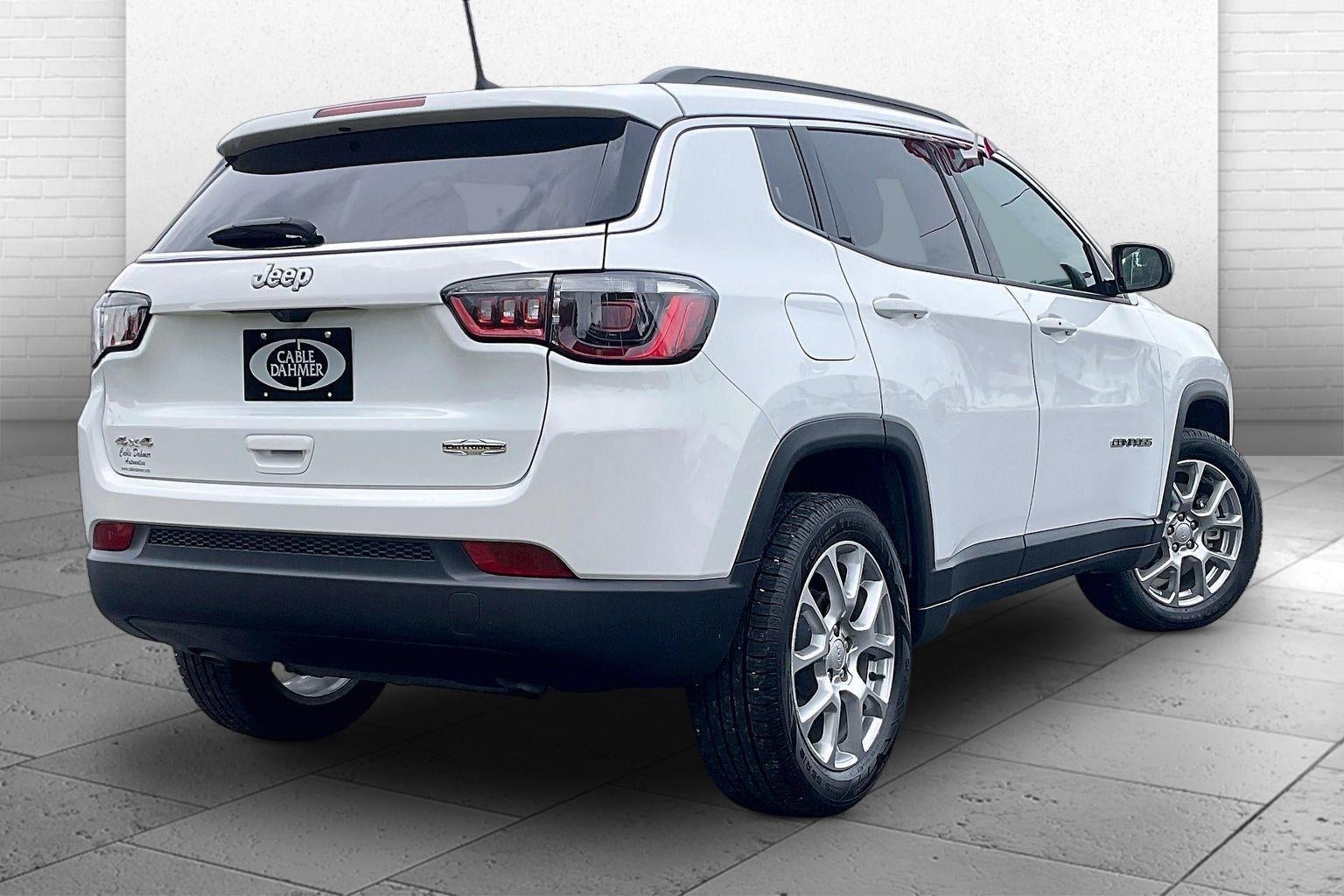 2024 Jeep Compass Latitude Lux