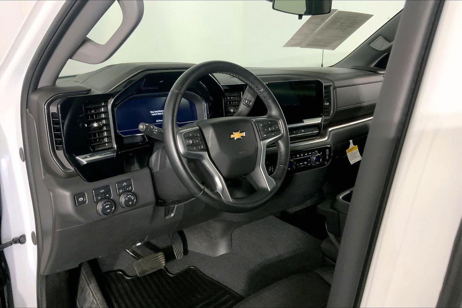 2024 Chevrolet Silverado 1500 LT (2FL)