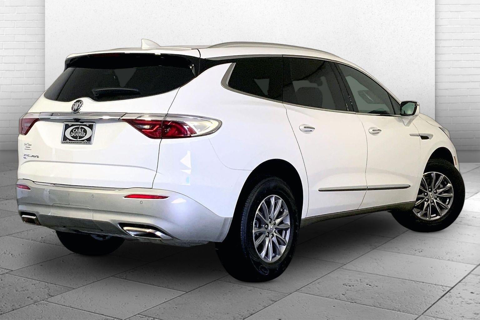 2023 Buick Enclave Essence