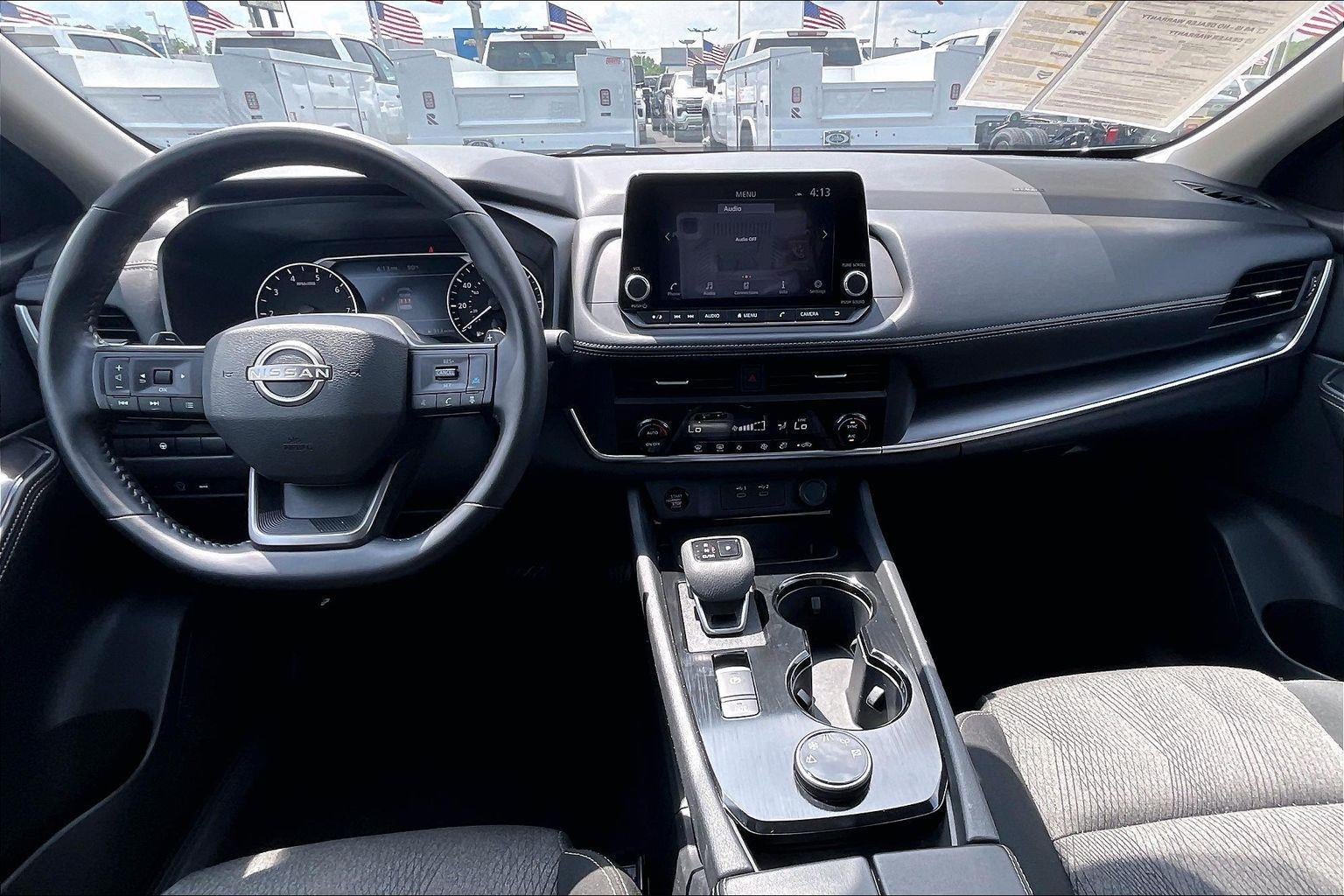 2025 Nissan Rogue SV