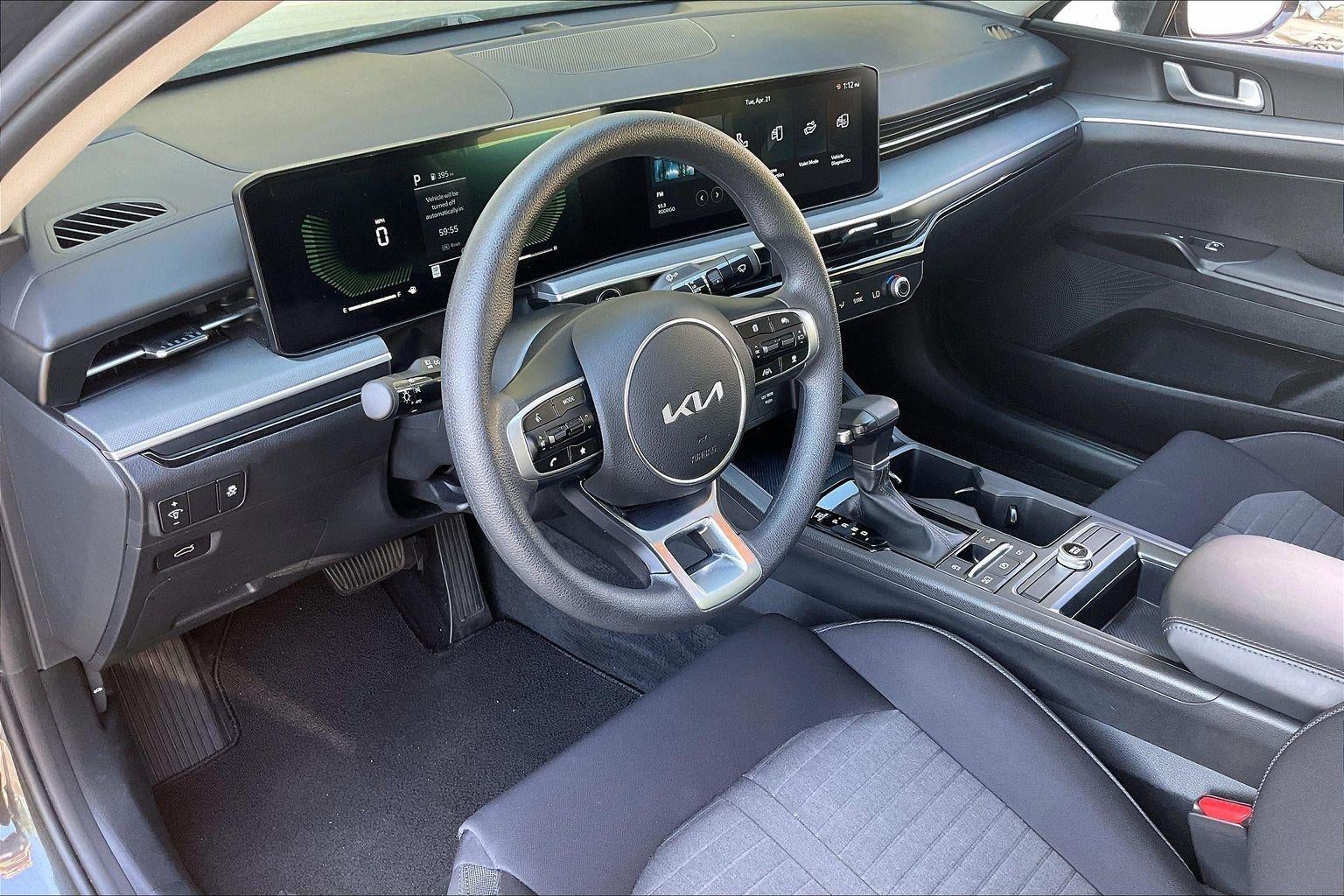 2025 Kia K5 LXS