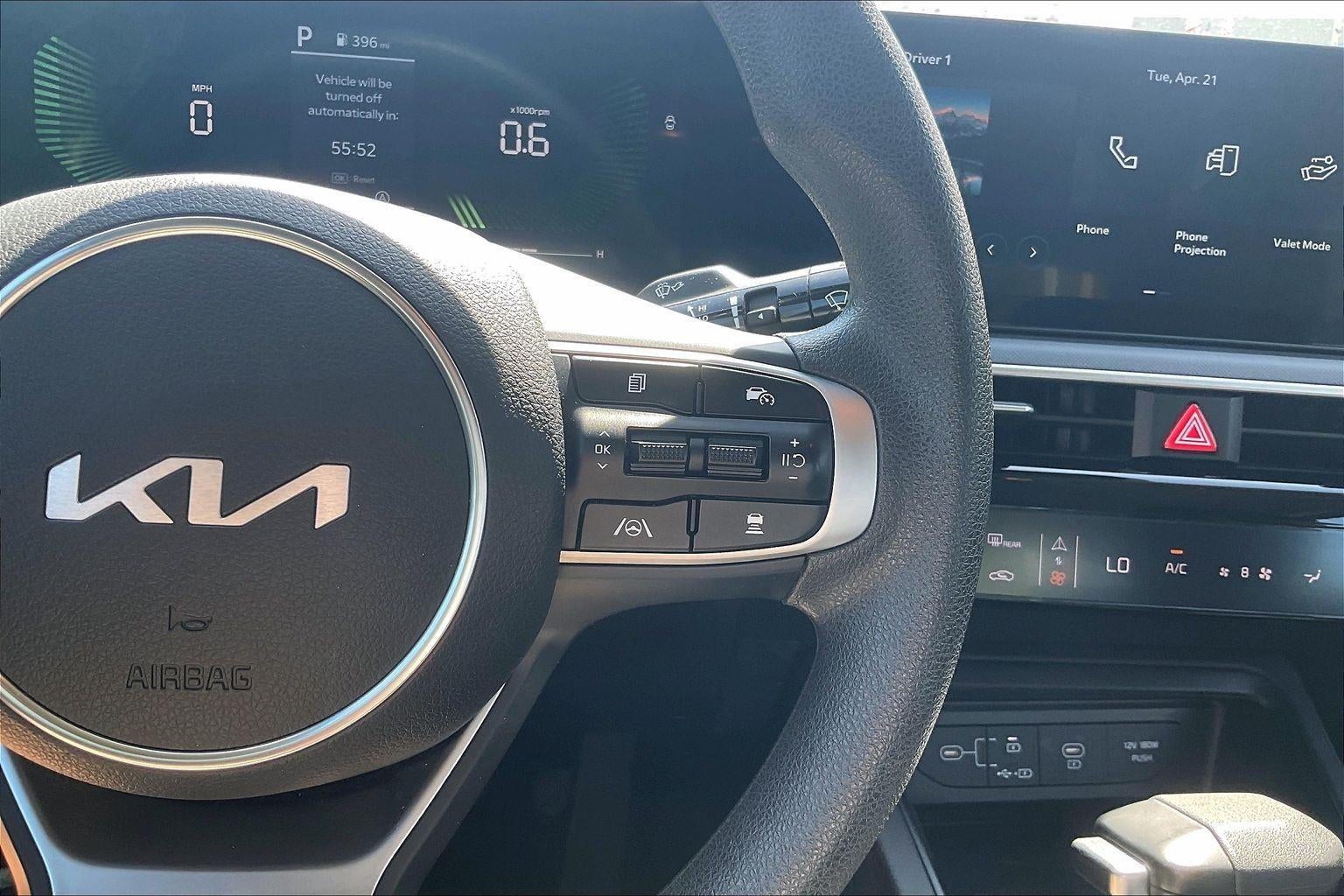 2025 Kia K5 LXS