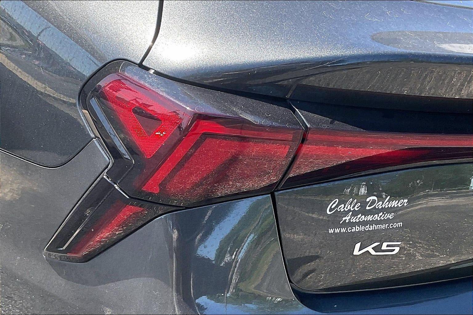 2025 Kia K5 LXS