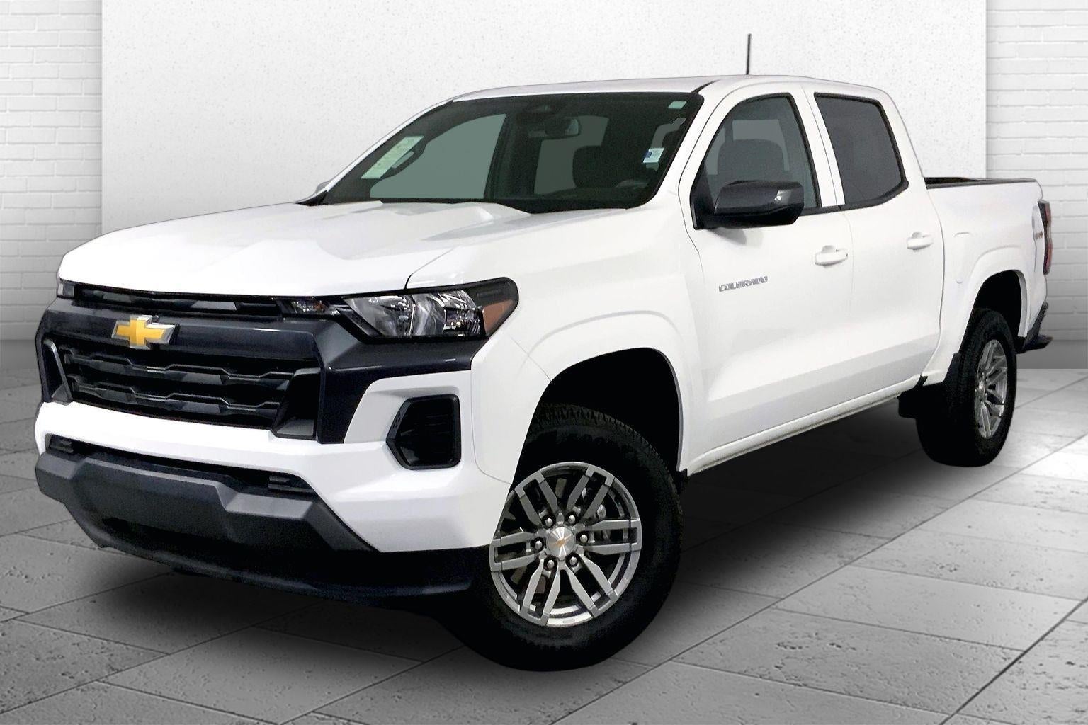2025 Chevrolet Colorado WT/LT