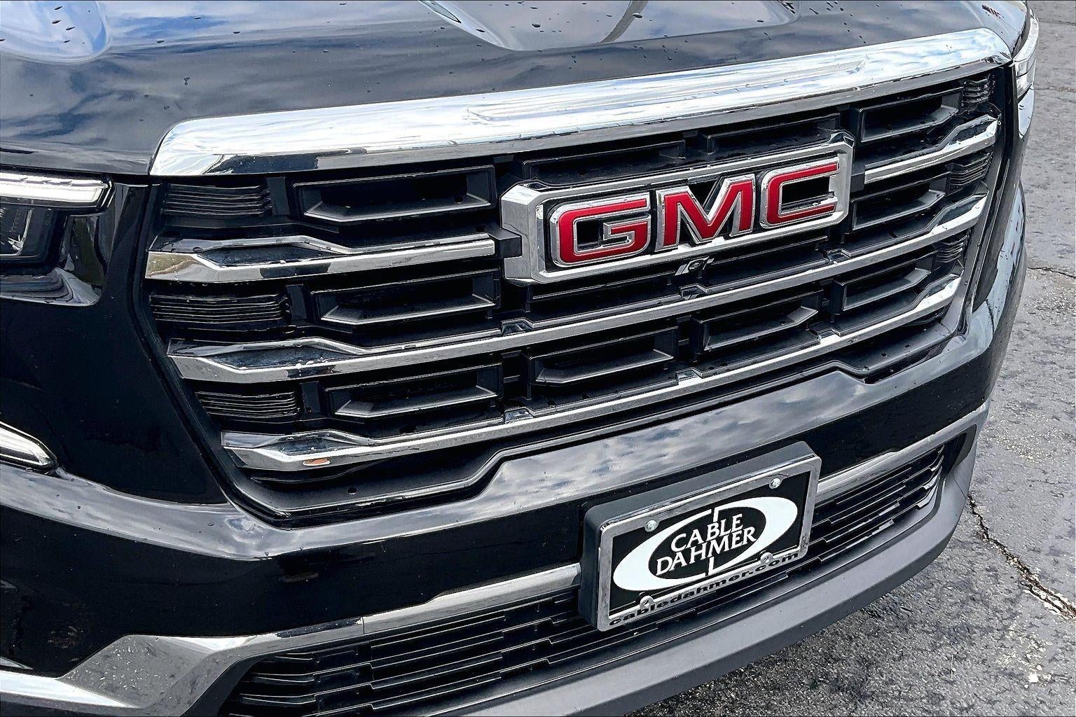 2024 GMC Acadia Elevation