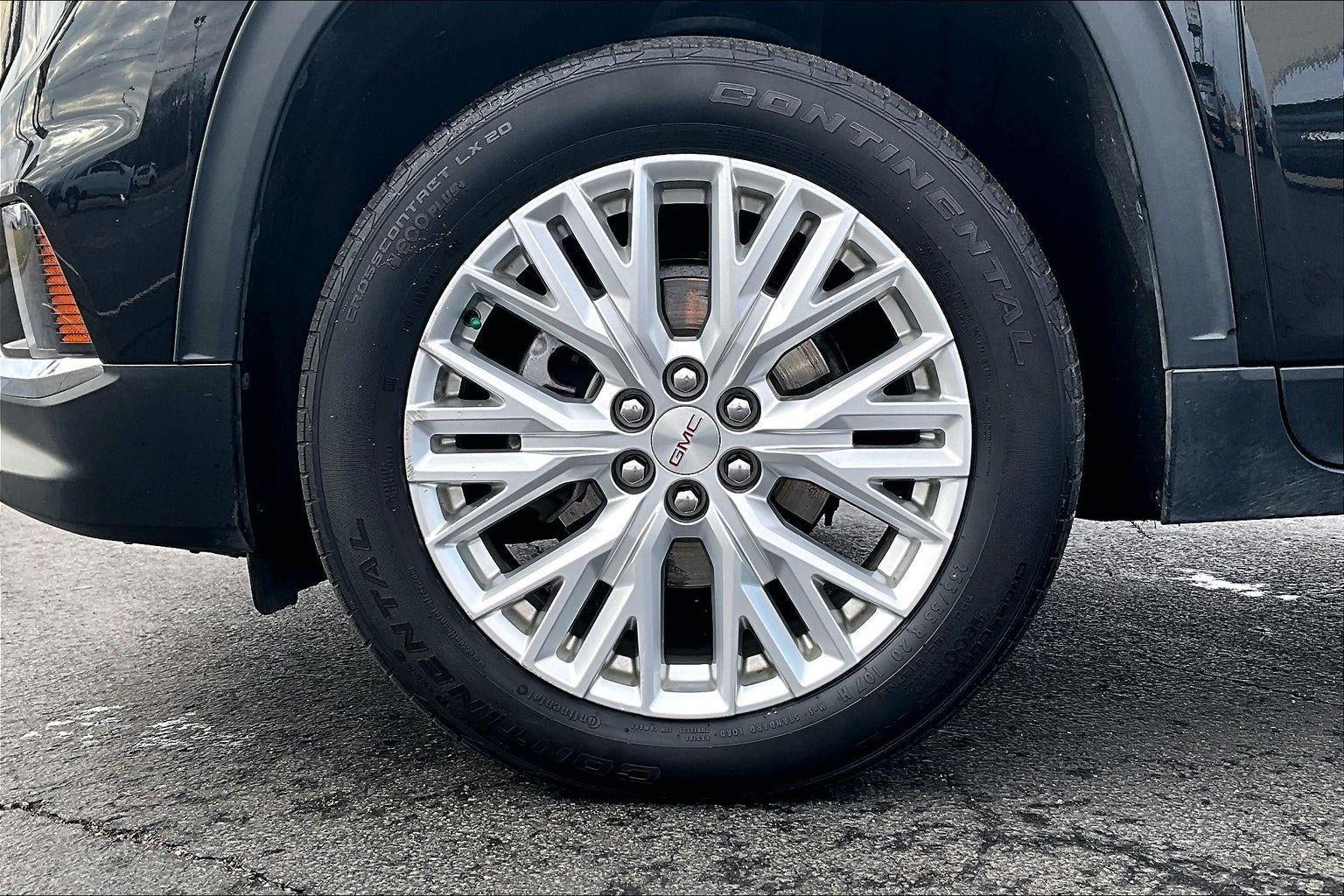 2024 GMC Acadia Elevation