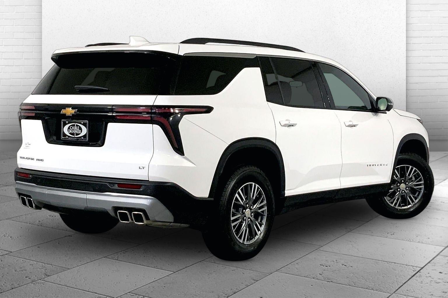 2024 Chevrolet Traverse LT