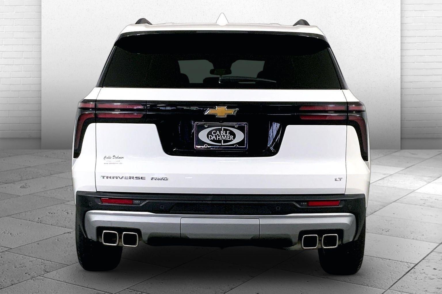 2024 Chevrolet Traverse LT